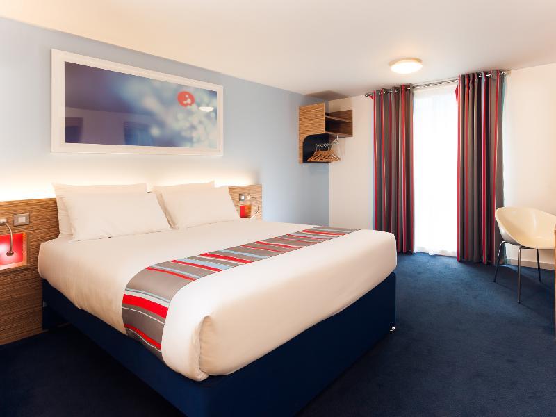 Travelodge London Feltham Kültér fotó